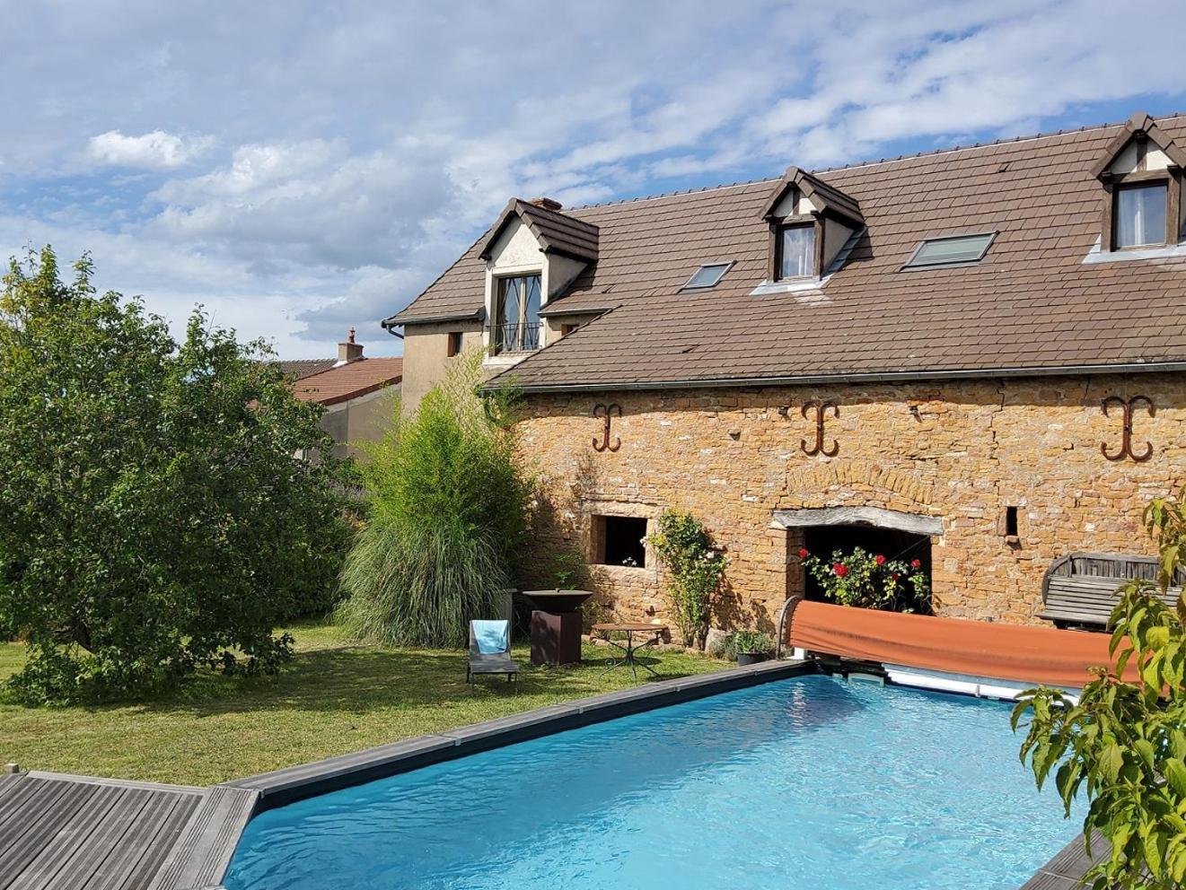Bed and Breakfast La Parenthese A Etrigny Esterno foto