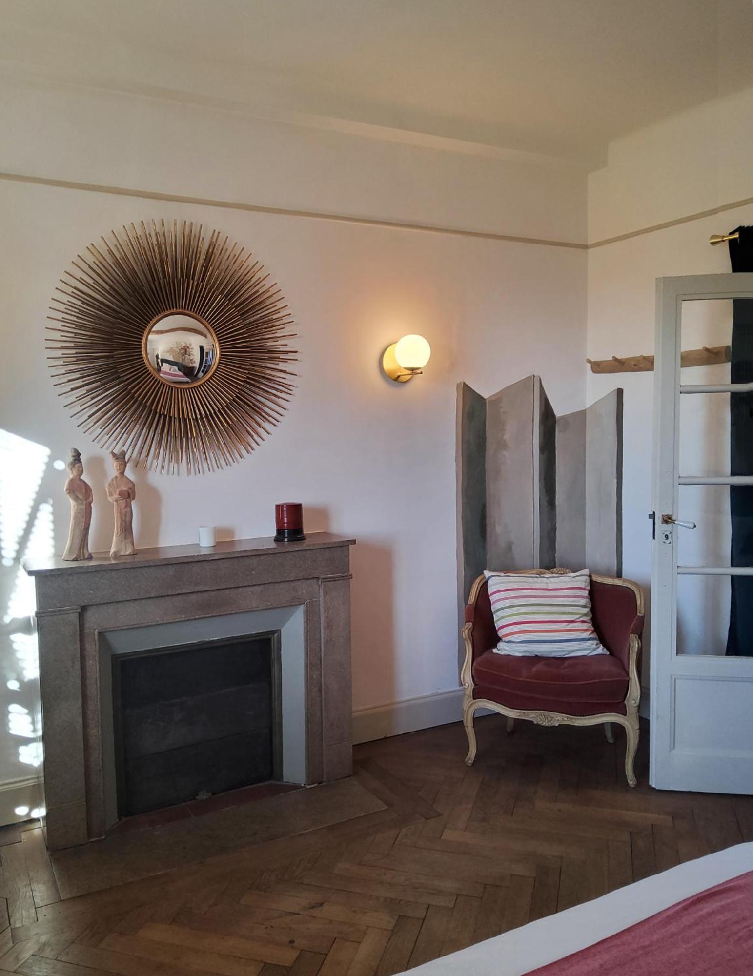 Bed and Breakfast La Parenthese A Etrigny Esterno foto