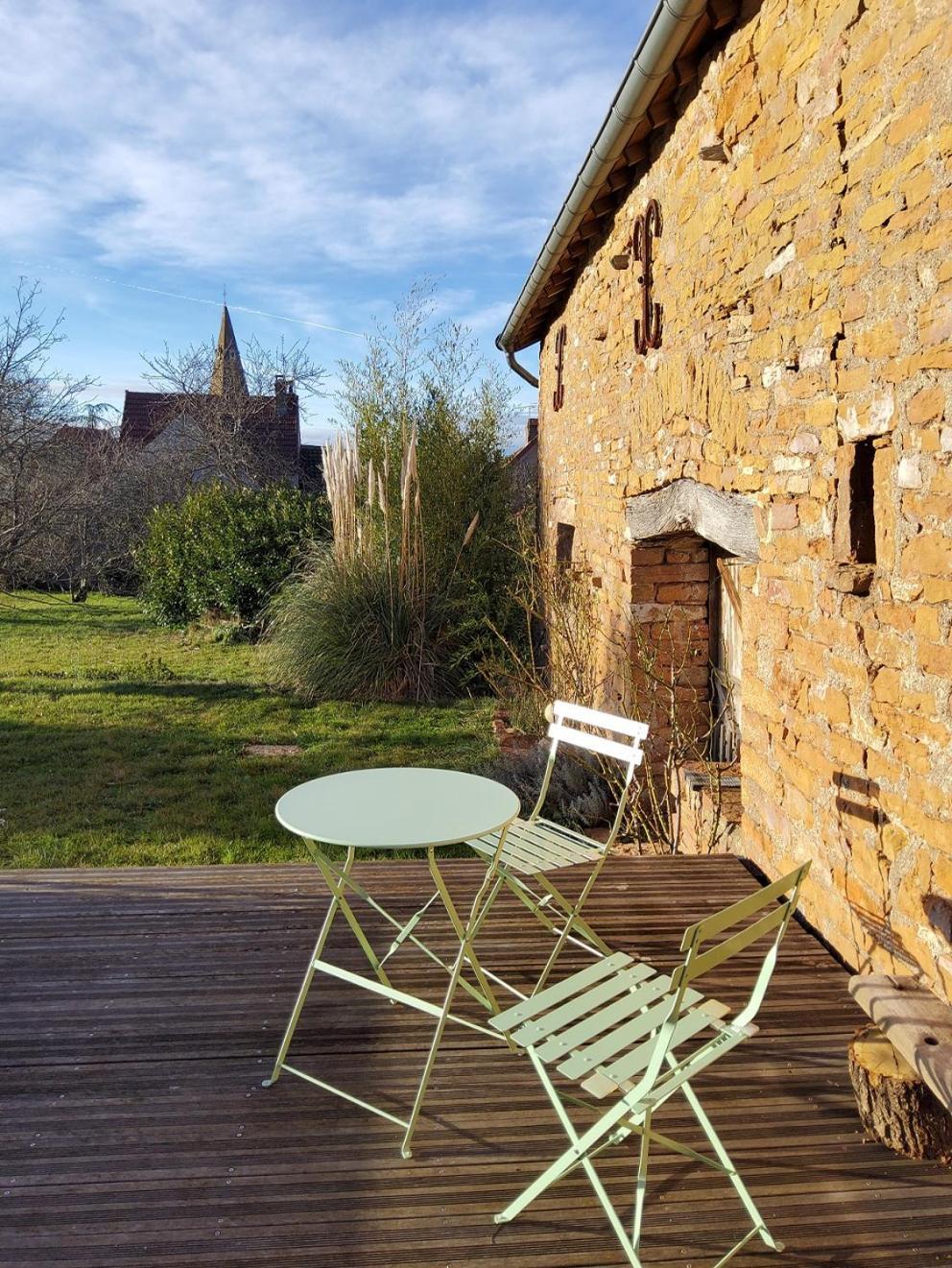 Bed and Breakfast La Parenthese A Etrigny Esterno foto